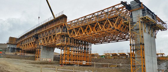 Możliwość stosowania wraz z podestami roboczymi i balustradami