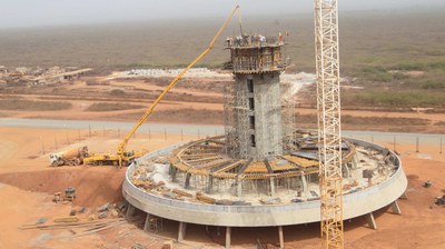 Wieża kontroli lotów na terenie Międzynarodowego Portu Lotniczego w Dakarze, Senegal