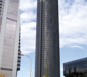 Wieżowiec S y V w Madrycie, Hiszpania