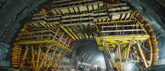 Tunel pod Luboniem Małym w ciągu drogi ekspresowej S7, Polska