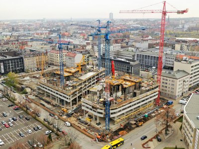Dwa wieżowce w centrum Katowic - trwa budowa Global Office Park