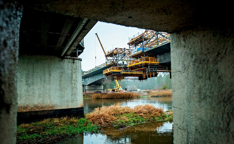 Nowy most przez Wartę w Rogalinku
