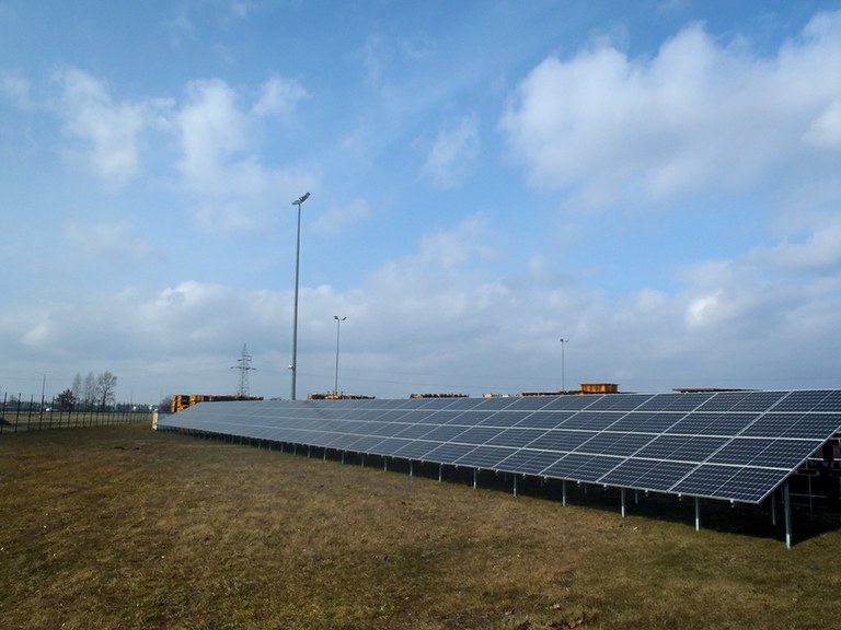 ULMA angażuje się w wytwarzanie własnej energii elektrycznej ze źródeł odnawialnych