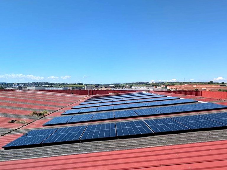 ULMA angażuje się w wytwarzanie własnej energii elektrycznej ze źródeł odnawialnych