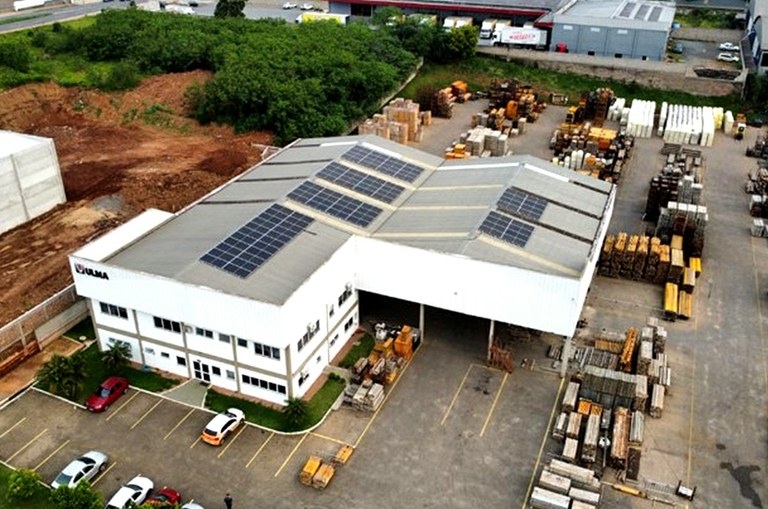 ULMA angażuje się w wytwarzanie własnej energii elektrycznej ze źródeł odnawialnych