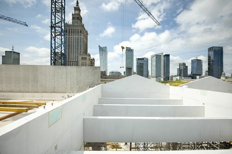 Unikatowy na skalę światową biały beton architektoniczny na budowie MSN